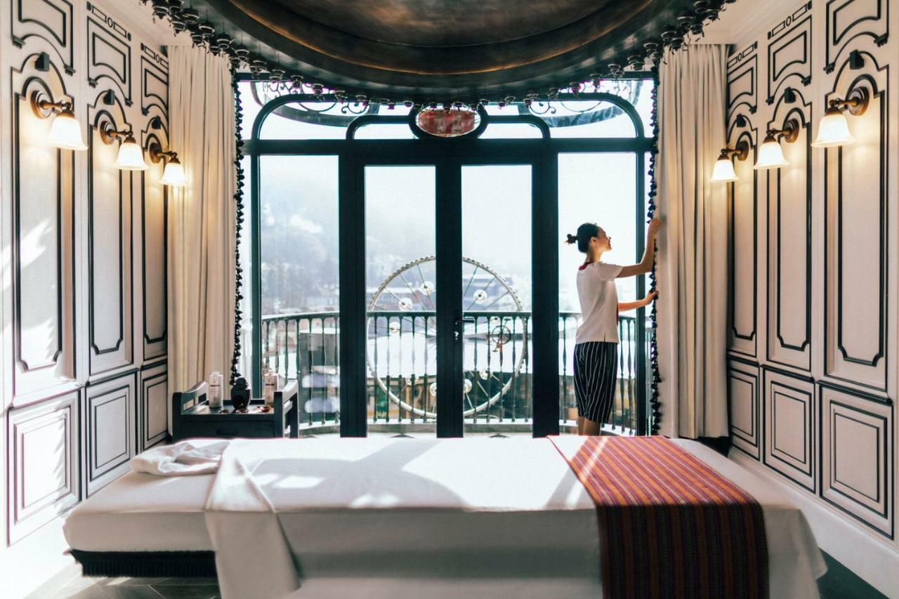 圆顶餐厅美憬阁酒店 萨帕 外观 照片 A guest room at the Mandarin Oriental, Hong Kong